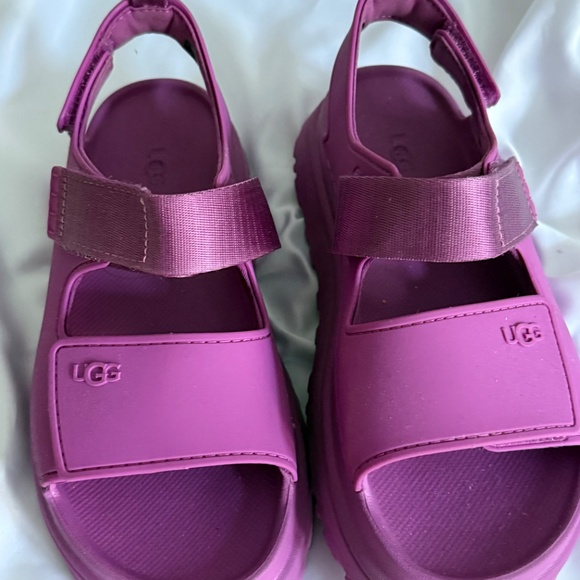 UGG Golden Glow Sandals Fuchsia - Picture 2 of 8